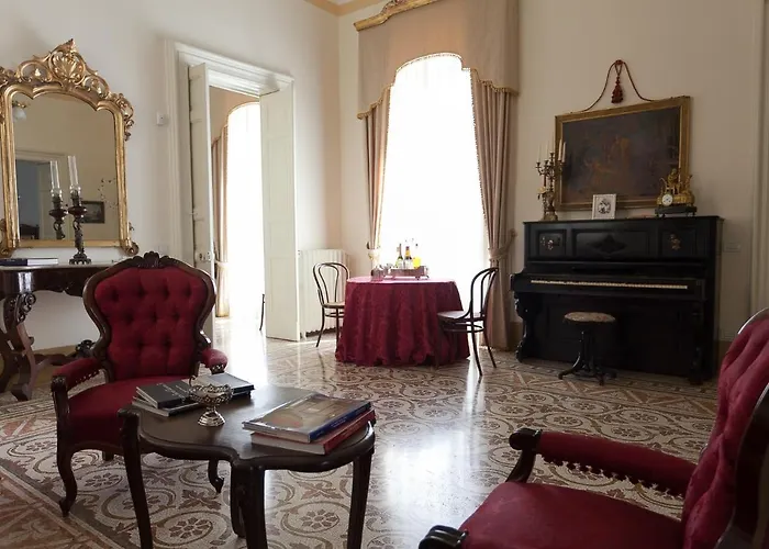 Palazzo Pio Apartment
